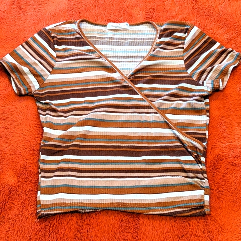 Stripped mid cross design shirt